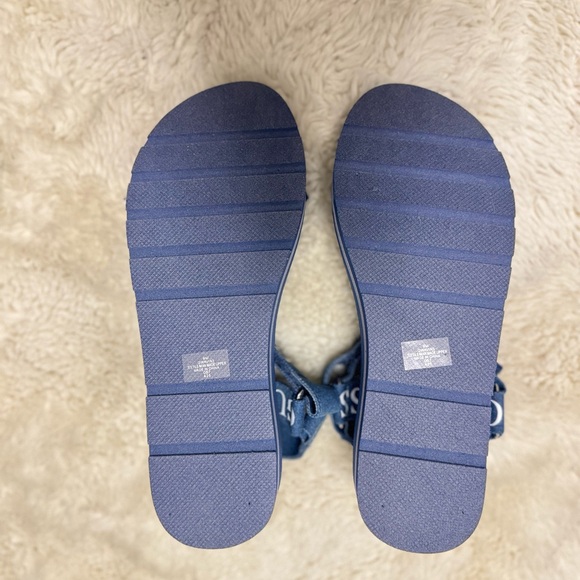 GUESS Navy Blue Platform Logo Sandal - Picture 5 of 6